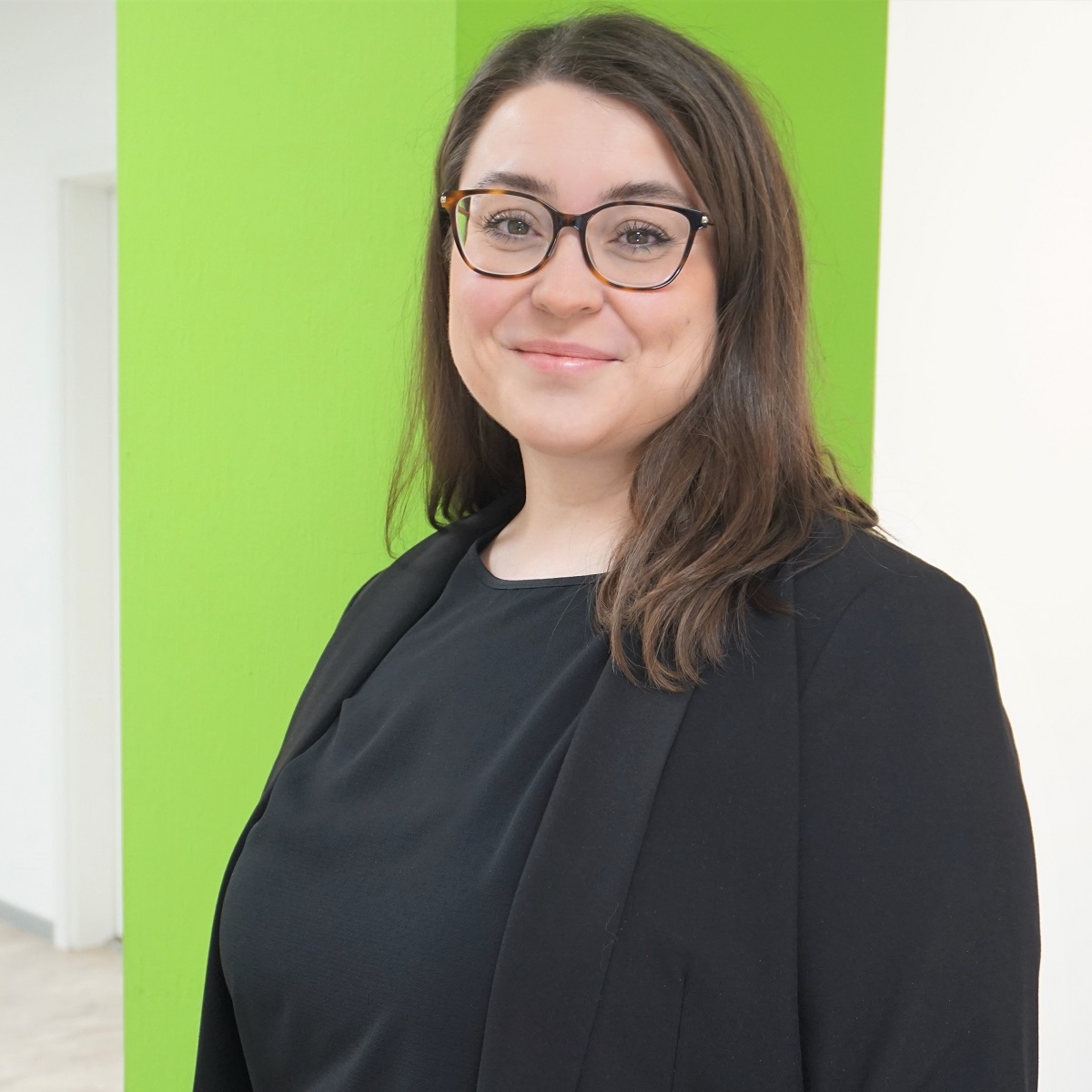 Nilüfer Akari - Recruitment